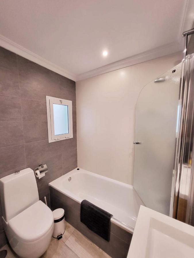 Stylish 3 Bedroom Penthouse In Marbella Centre With Large Pool Close To The Beach Dış mekan fotoğraf
